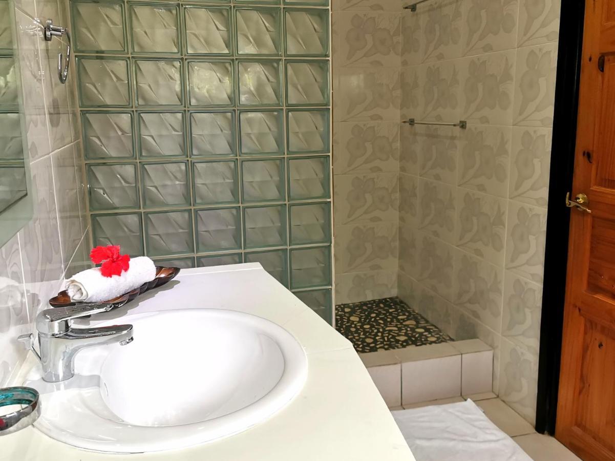 Chez Marva Grande Villa Coco 3 A 12 Personnes La Digue Εξωτερικό φωτογραφία