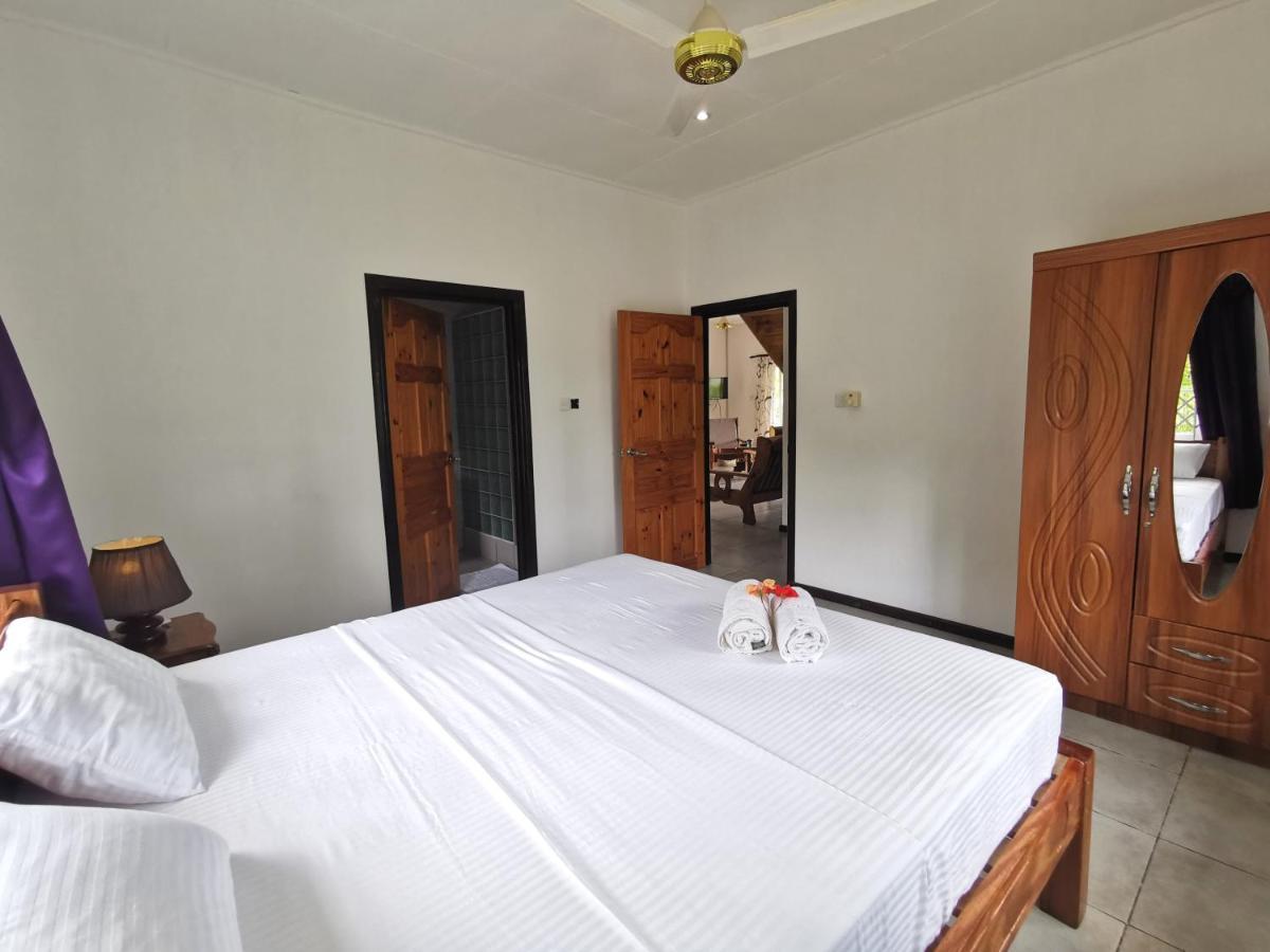 Chez Marva Grande Villa Coco 3 A 12 Personnes La Digue Εξωτερικό φωτογραφία
